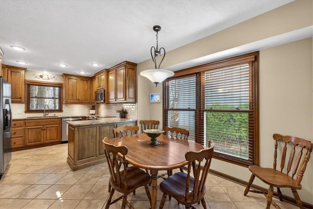 210 Cypress Street — photo 14