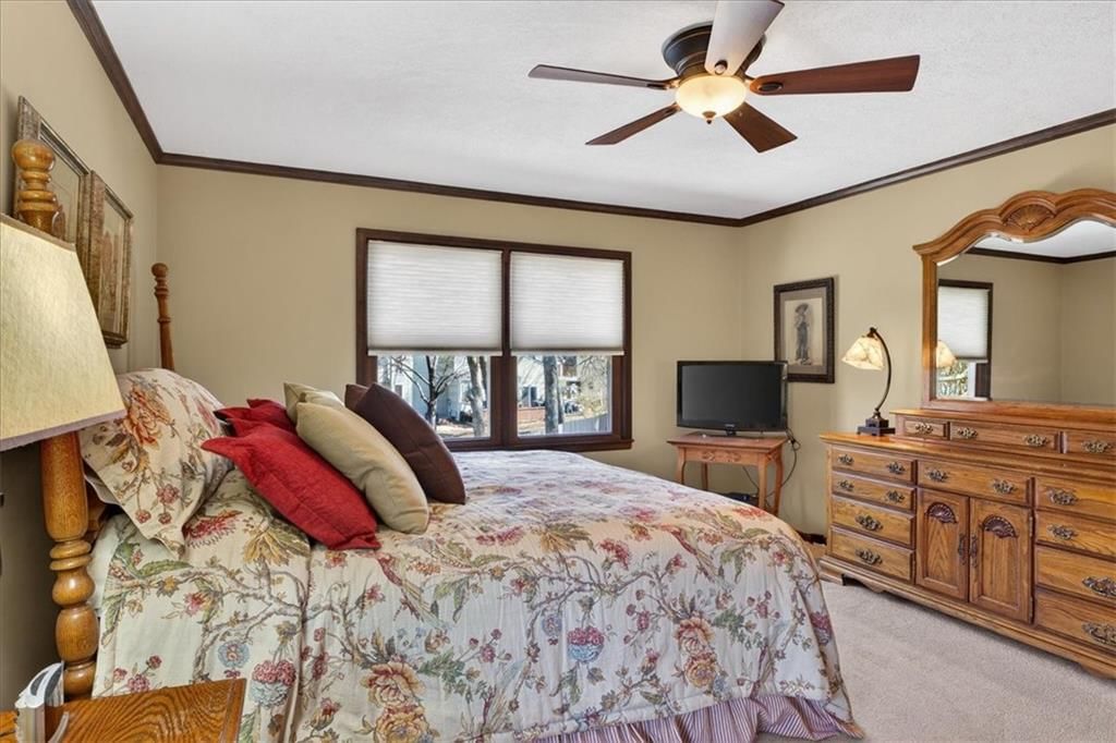 210 Cypress Street — photo 37