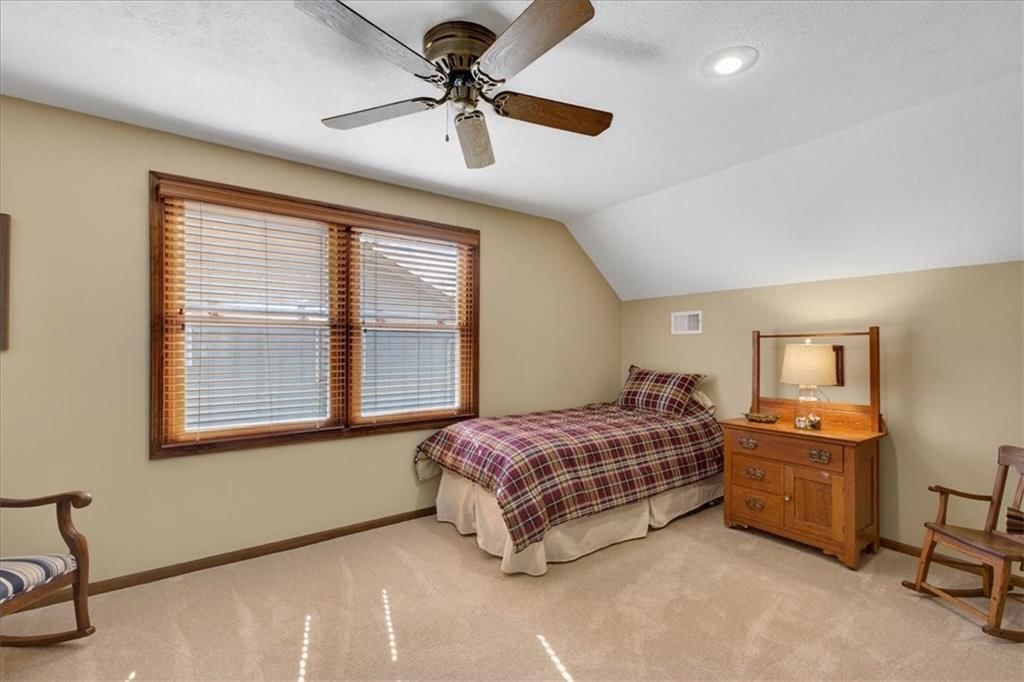 210 Cypress Street — photo 41