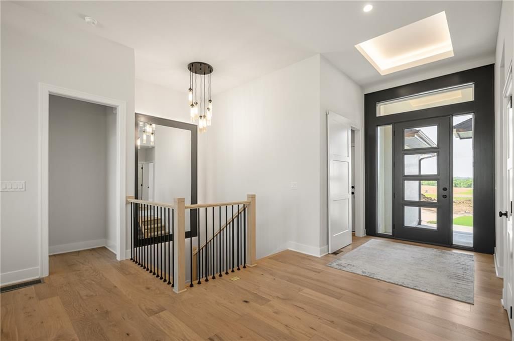 520 Bentwater Drive, Raymore, MO: listing photo 3