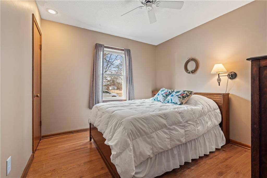 5725 Hunter Street — photo 17