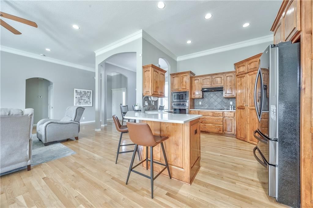 10219 Theden Circle — photo 9