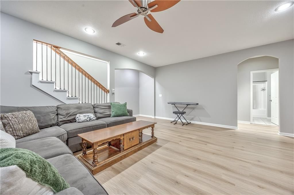 10219 Theden Circle — photo 21