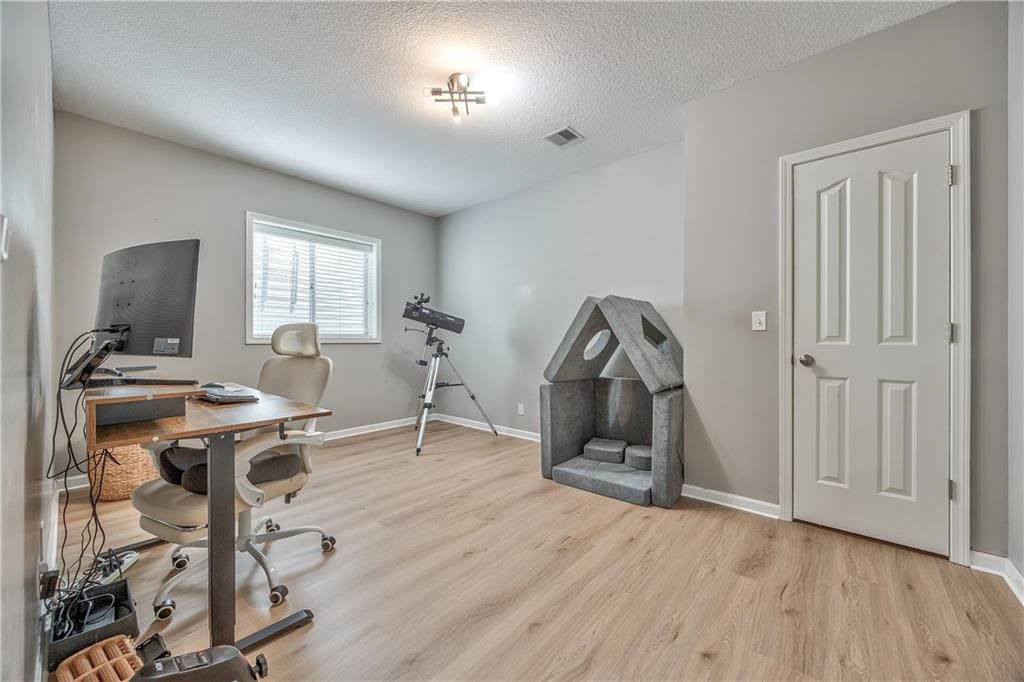 10219 Theden Circle — photo 22