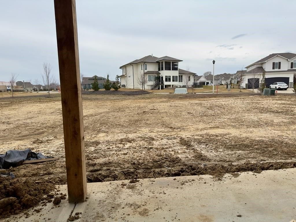 17408 Parkhill Street — photo 34