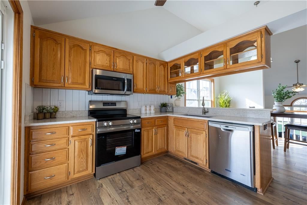 4608 Heatherwood Court — photo 11