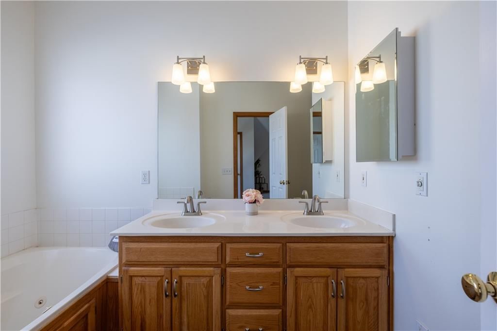 4608 Heatherwood Court — photo 30