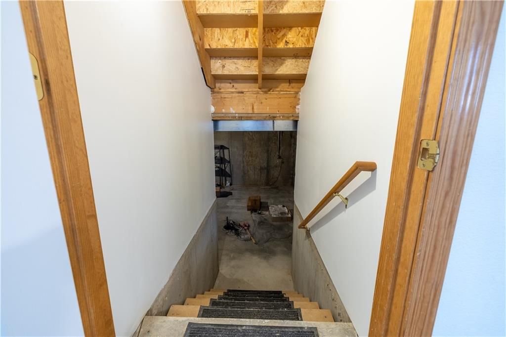 4608 Heatherwood Court — photo 32