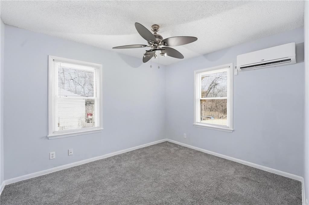 5631 Cambridge Avenue — photo 12