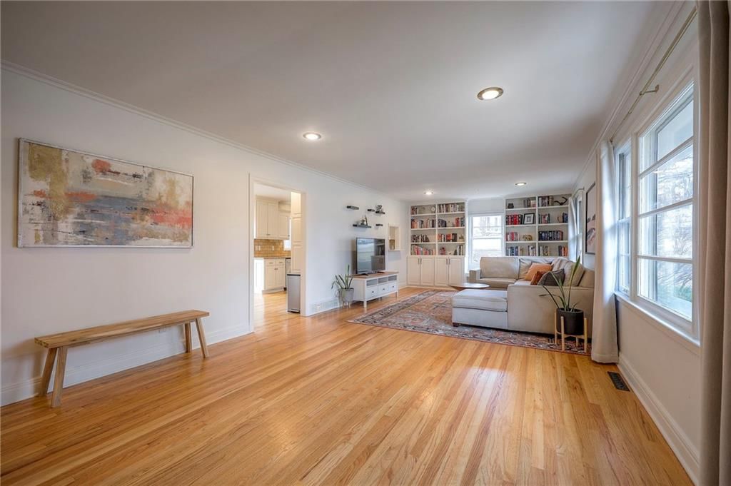 8025 Tomahawk Road — photo 6