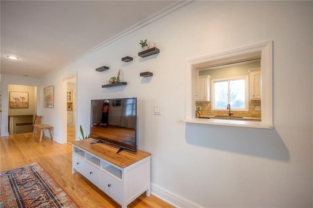 8025 Tomahawk Road — photo 10