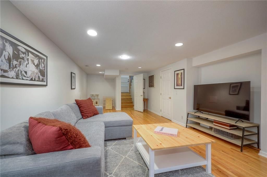 8025 Tomahawk Road — photo 29