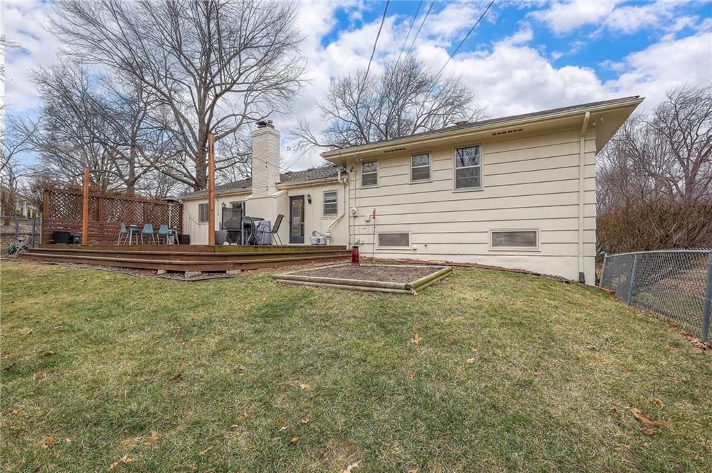 8025 Tomahawk Road — photo 36