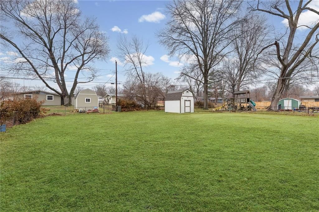 5818 N Garfield Avenue — photo 28