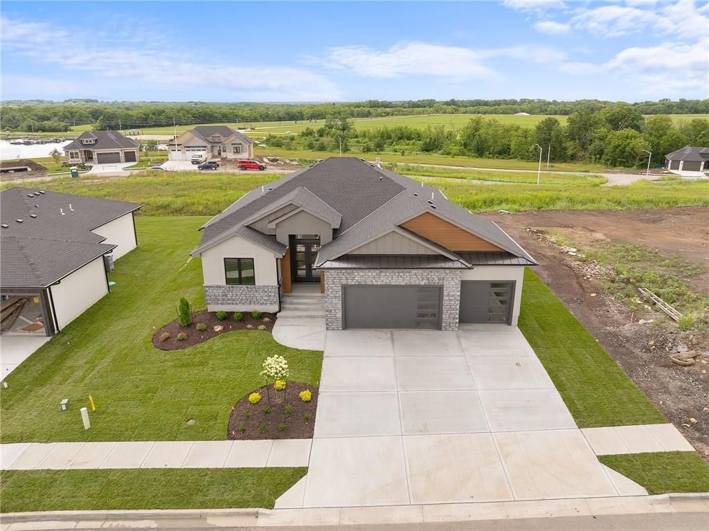 518 Bentwater Drive — photo 4