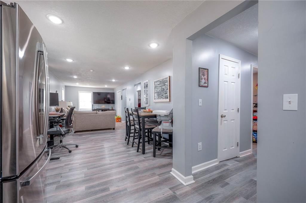 8446 Oak Street — photo 12