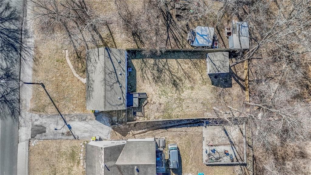 8446 Oak Street — photo 33