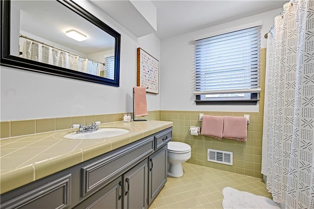 9321 Lamar Avenue — photo 32