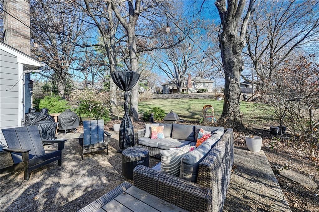 9321 Lamar Avenue — photo 36