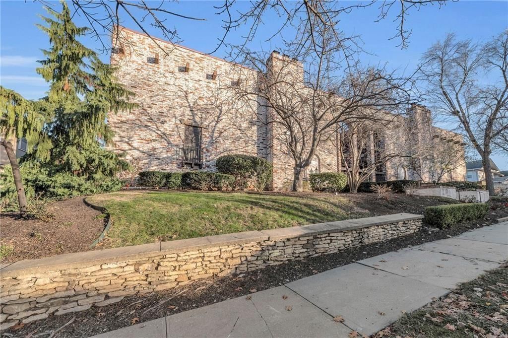 5015 Walnut Street — photo 2