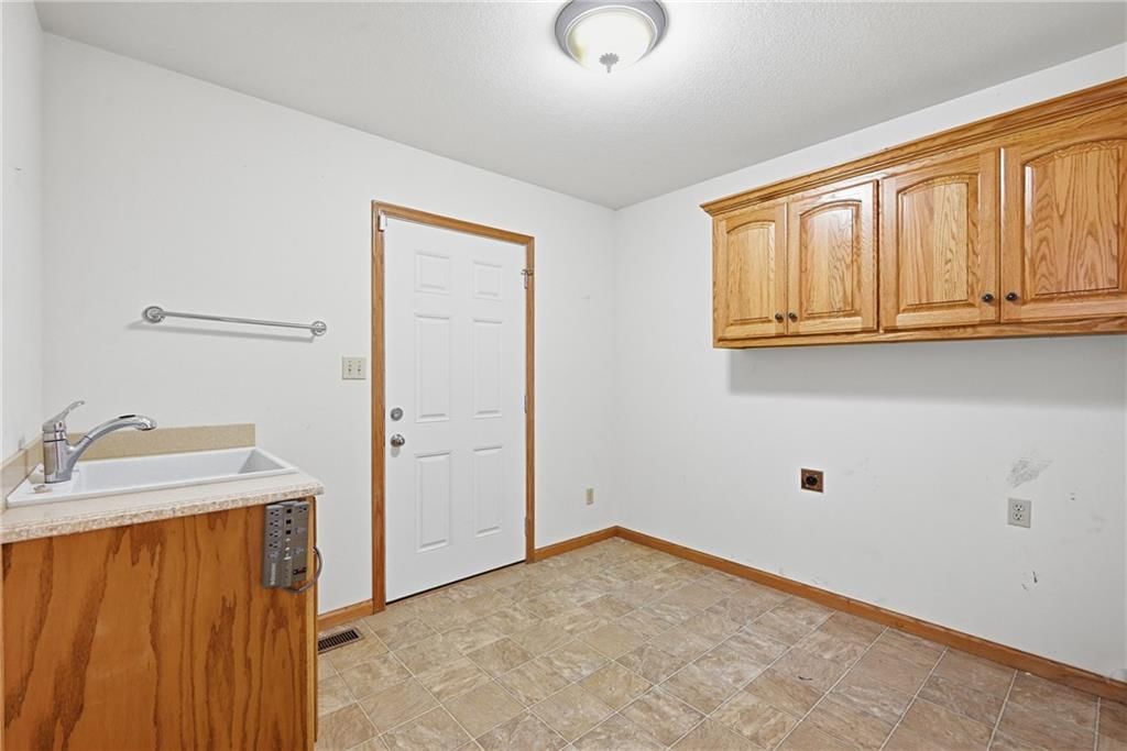 5524 SW Valencia Road — photo 33
