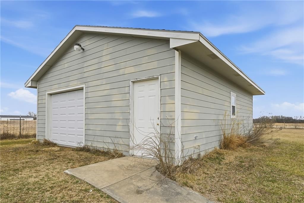 5524 SW Valencia Road — photo 63
