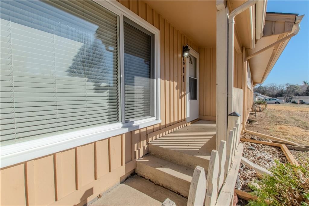 411 Sagebrush Lane — photo 8