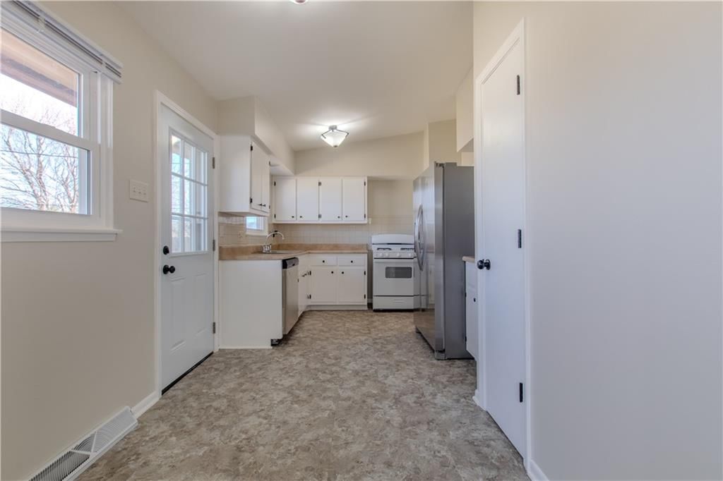 411 Sagebrush Lane — photo 15