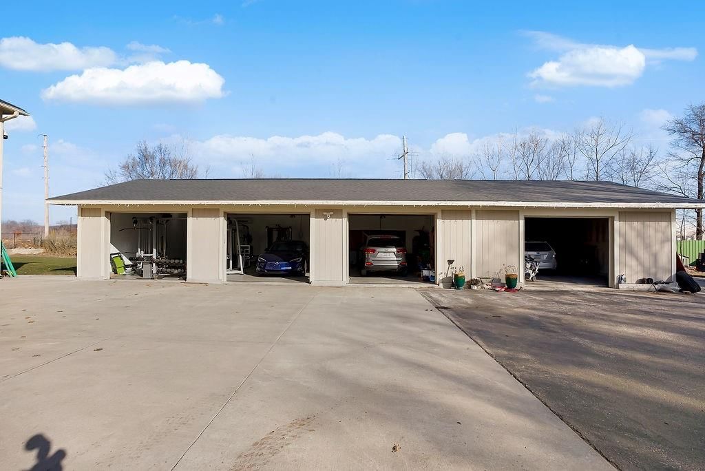 4111 Frisbie Road — photo 40