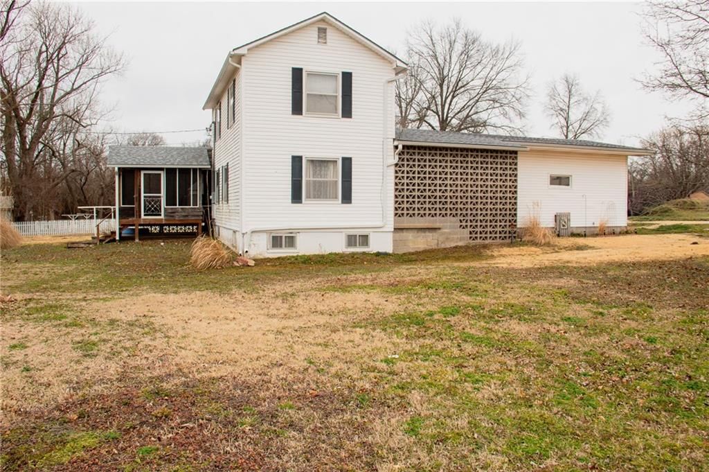 203 E Butler Street — photo 4