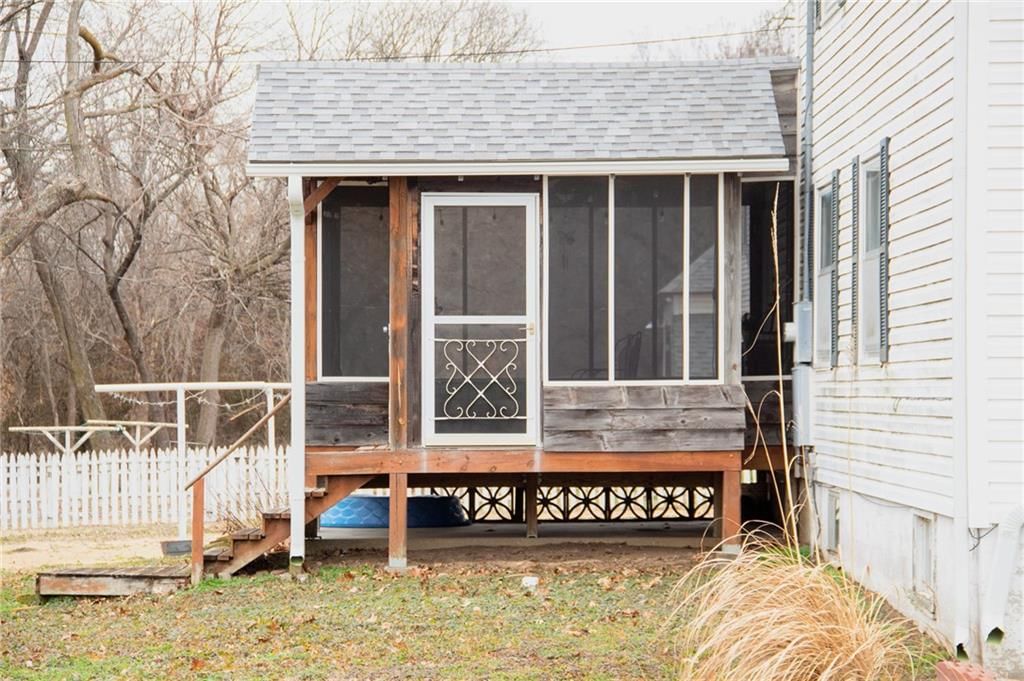 203 E Butler Street — photo 9
