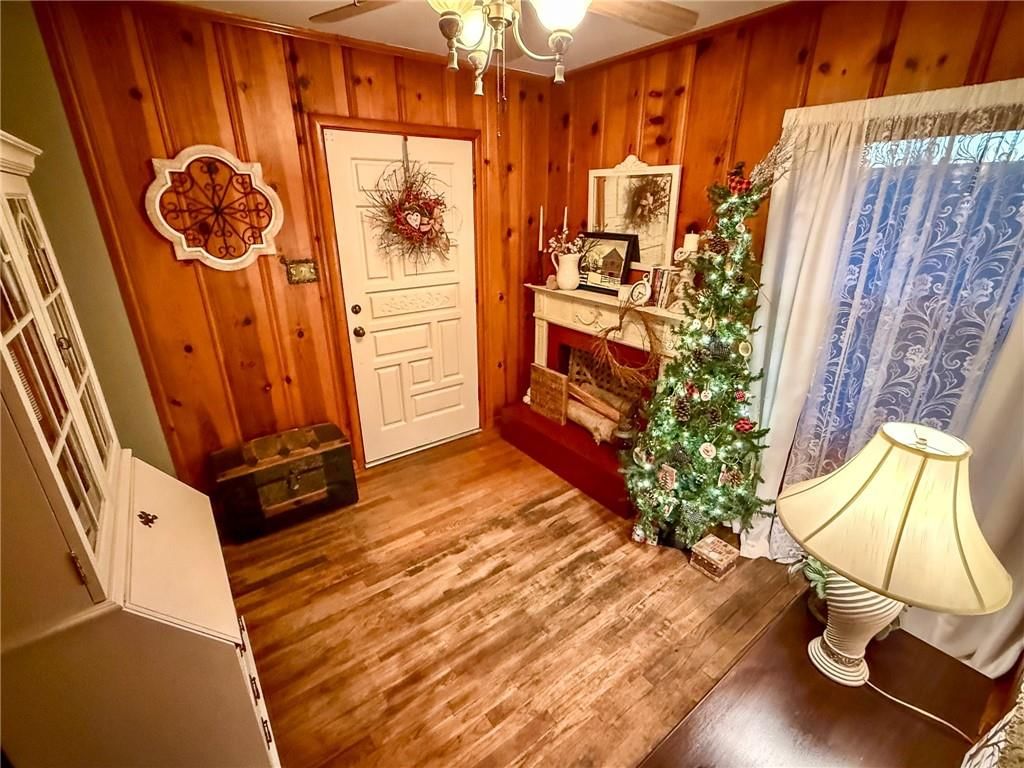 203 E Butler Street — photo 12