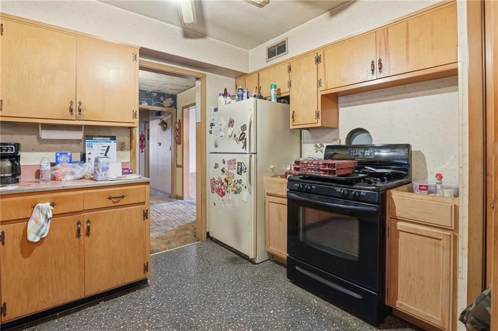 3707 S Canterbury Place — photo 8