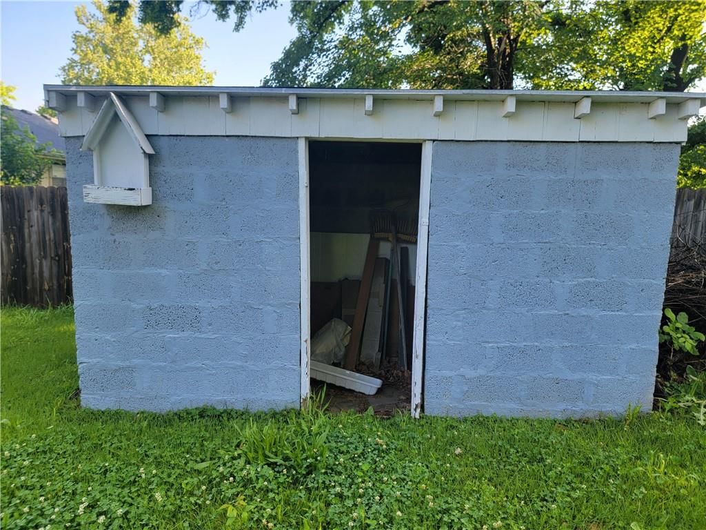 3211 N 54th Street — photo 12