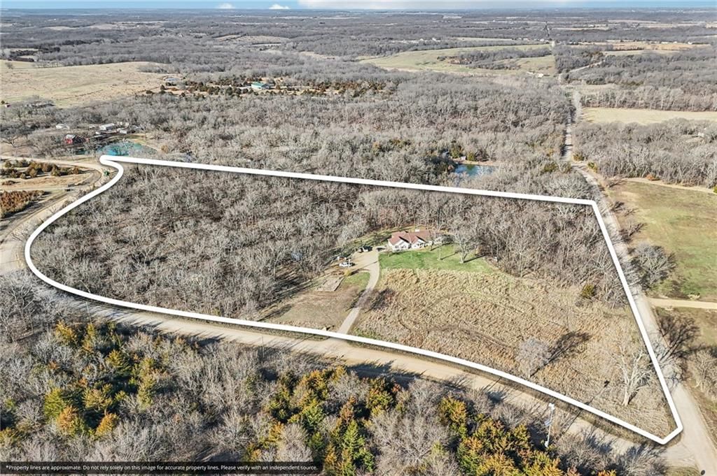 4547 Wallace Road — photo 3