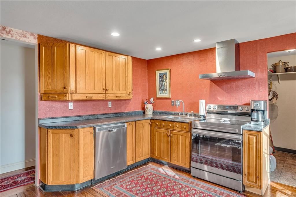 9234 S Topeka Boulevard — photo 13