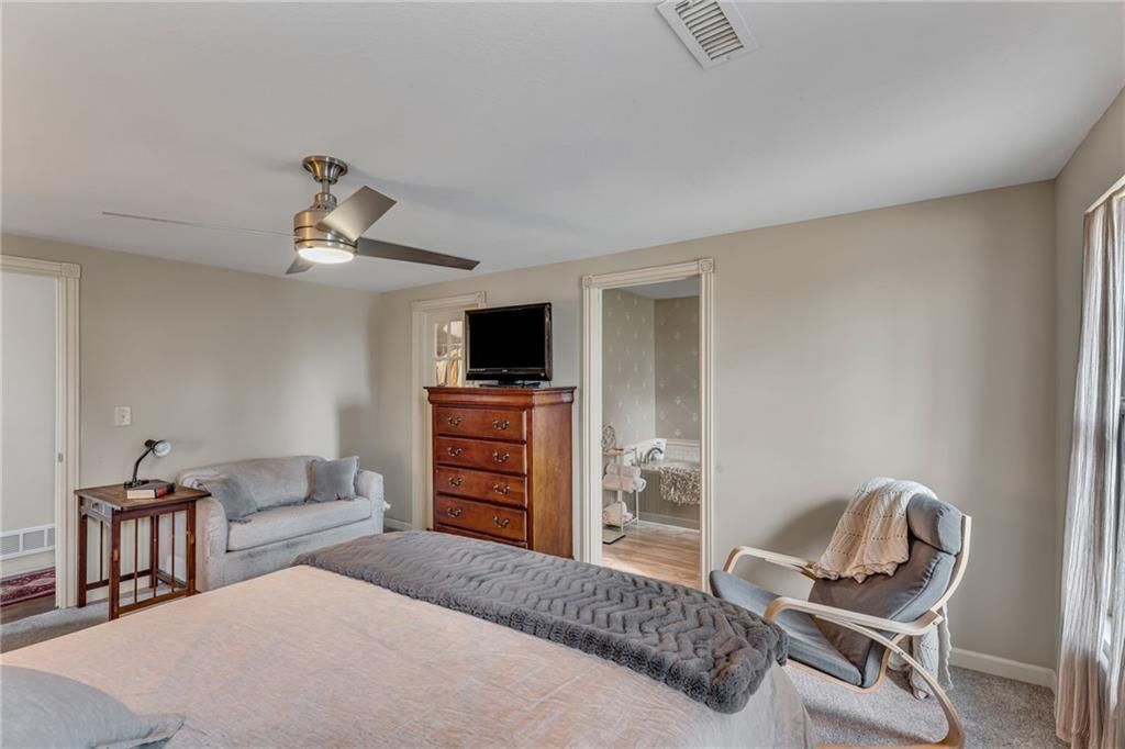 9234 S Topeka Boulevard — photo 18