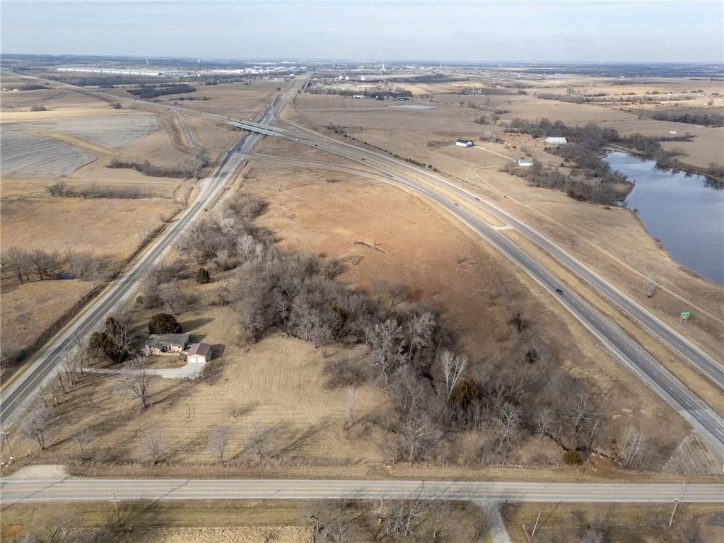 9234 S Topeka Boulevard — photo 44