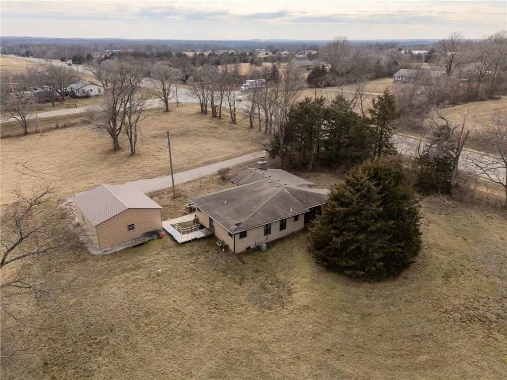 9234 S Topeka Boulevard — photo 48