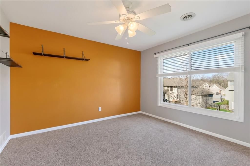 9218 N Virginia Avenue — photo 41