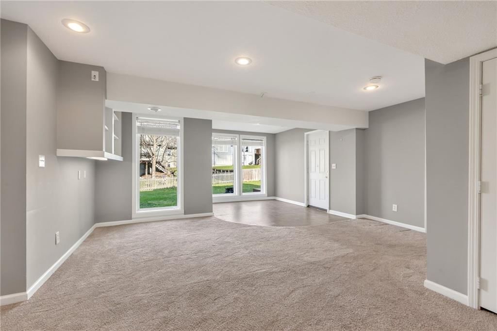 9218 N Virginia Avenue — photo 46