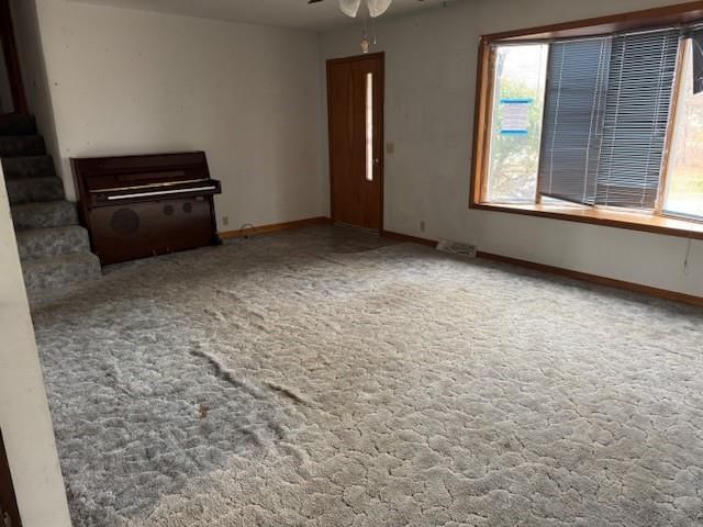 601 E 10th Street — photo 2