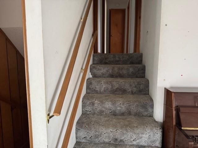 601 E 10th Street — photo 3