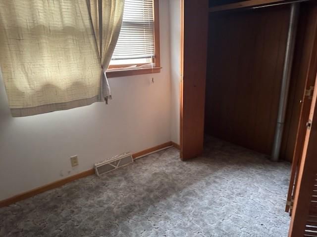 601 E 10th Street — photo 5