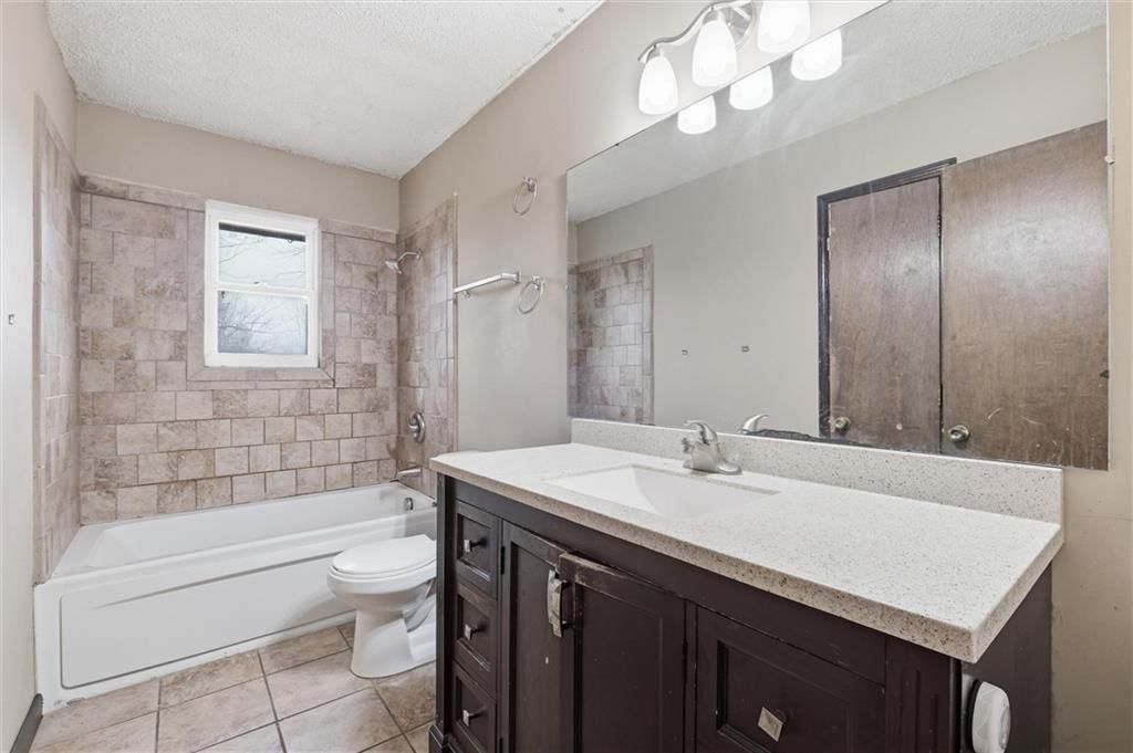 2103 NW 65th Street — photo 21