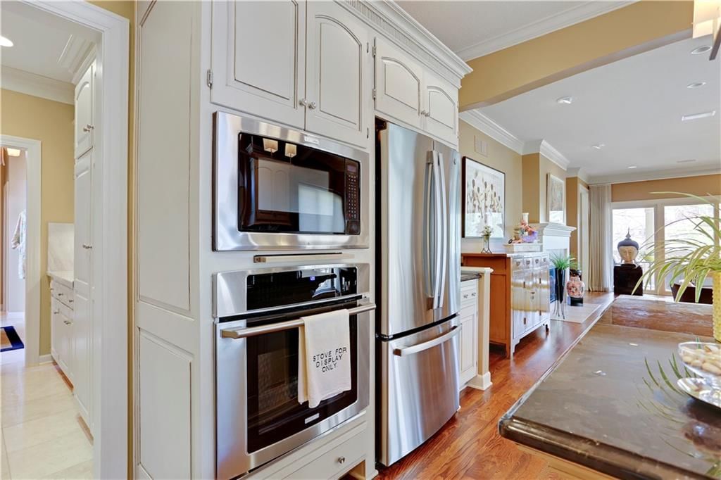 5205 W 116th Street — photo 12
