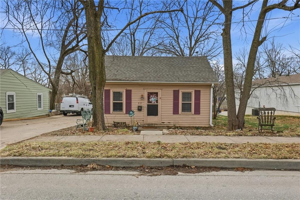 537 E Mill Street — photo 2