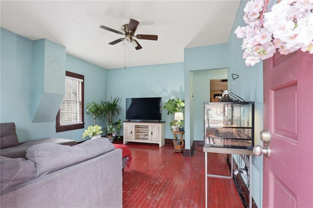 537 E Mill Street — photo 5