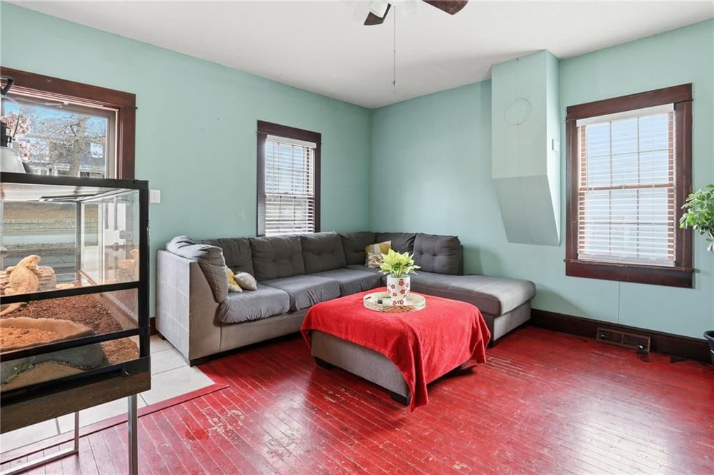 537 E Mill Street — photo 6