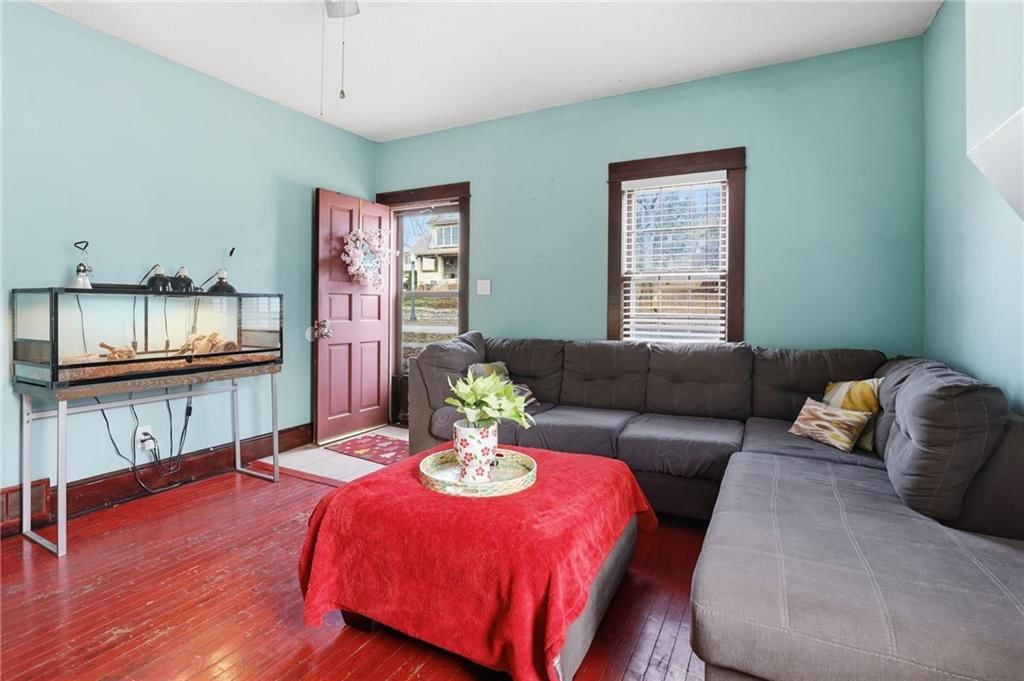 537 E Mill Street — photo 7
